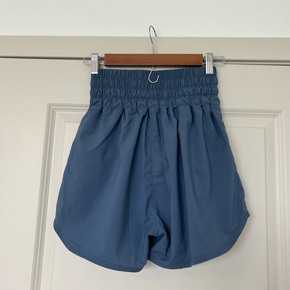 Nike High-Waisted Short - Picture 2 of 2